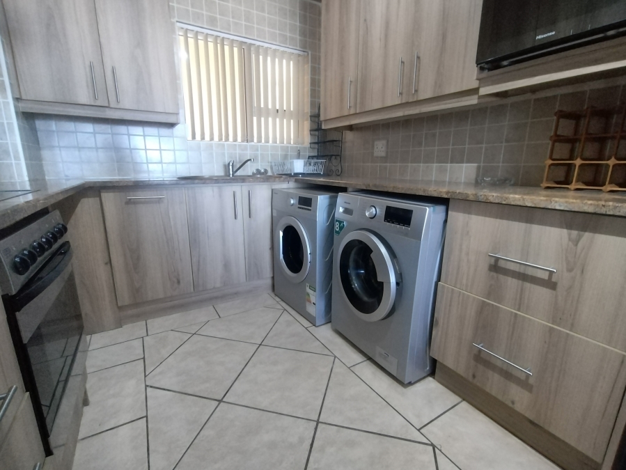 2 Bedroom Property for Sale in Jeffreys Bay Central Eastern Cape